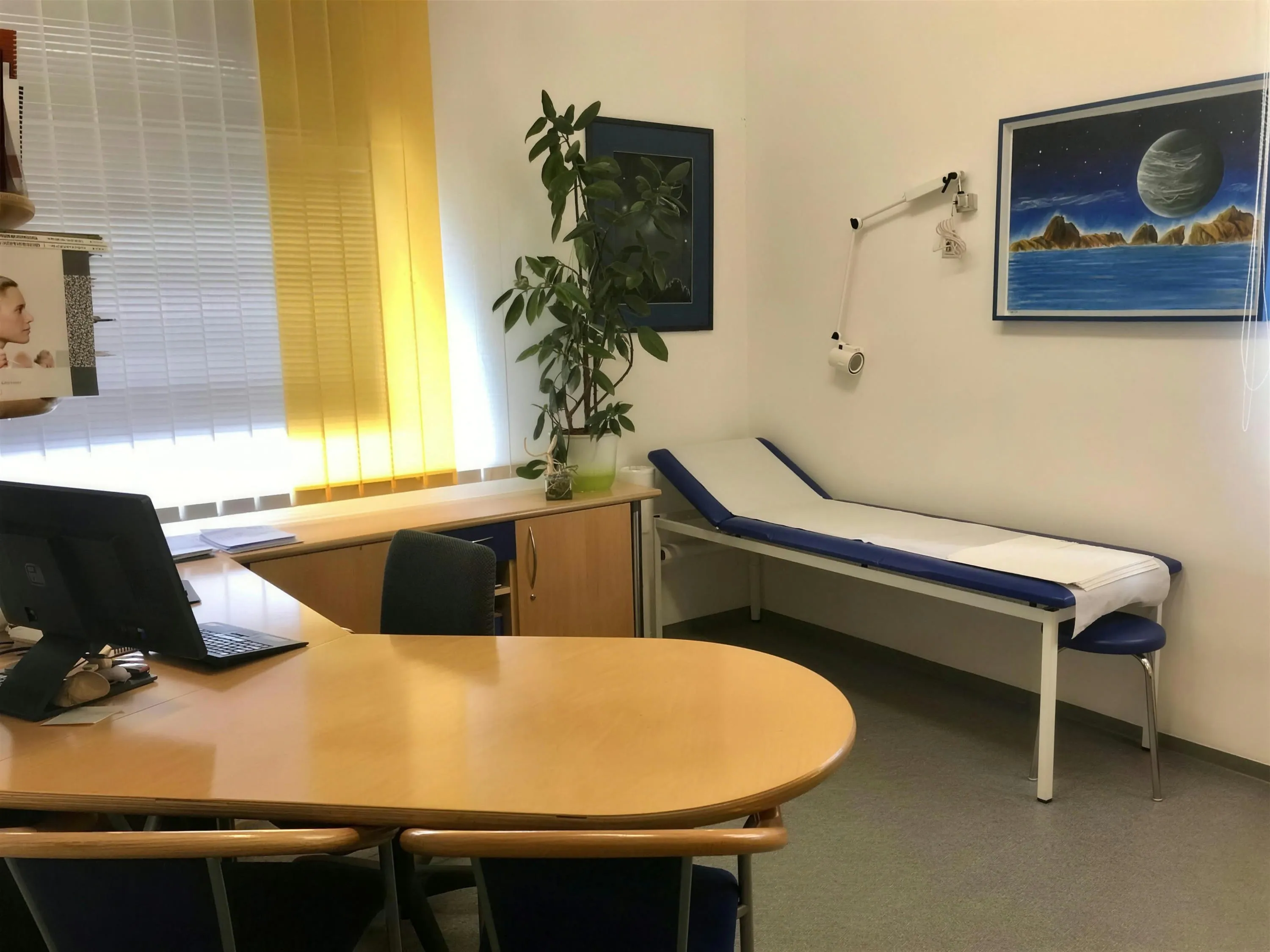 Sprechzimmer von Dr. Triendl