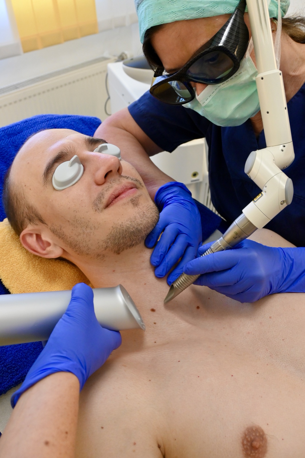 Laserbehandlung in der Ordination Dr. Triendl